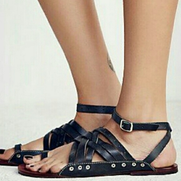 Free People. BELIZE - Picture 2 of 5